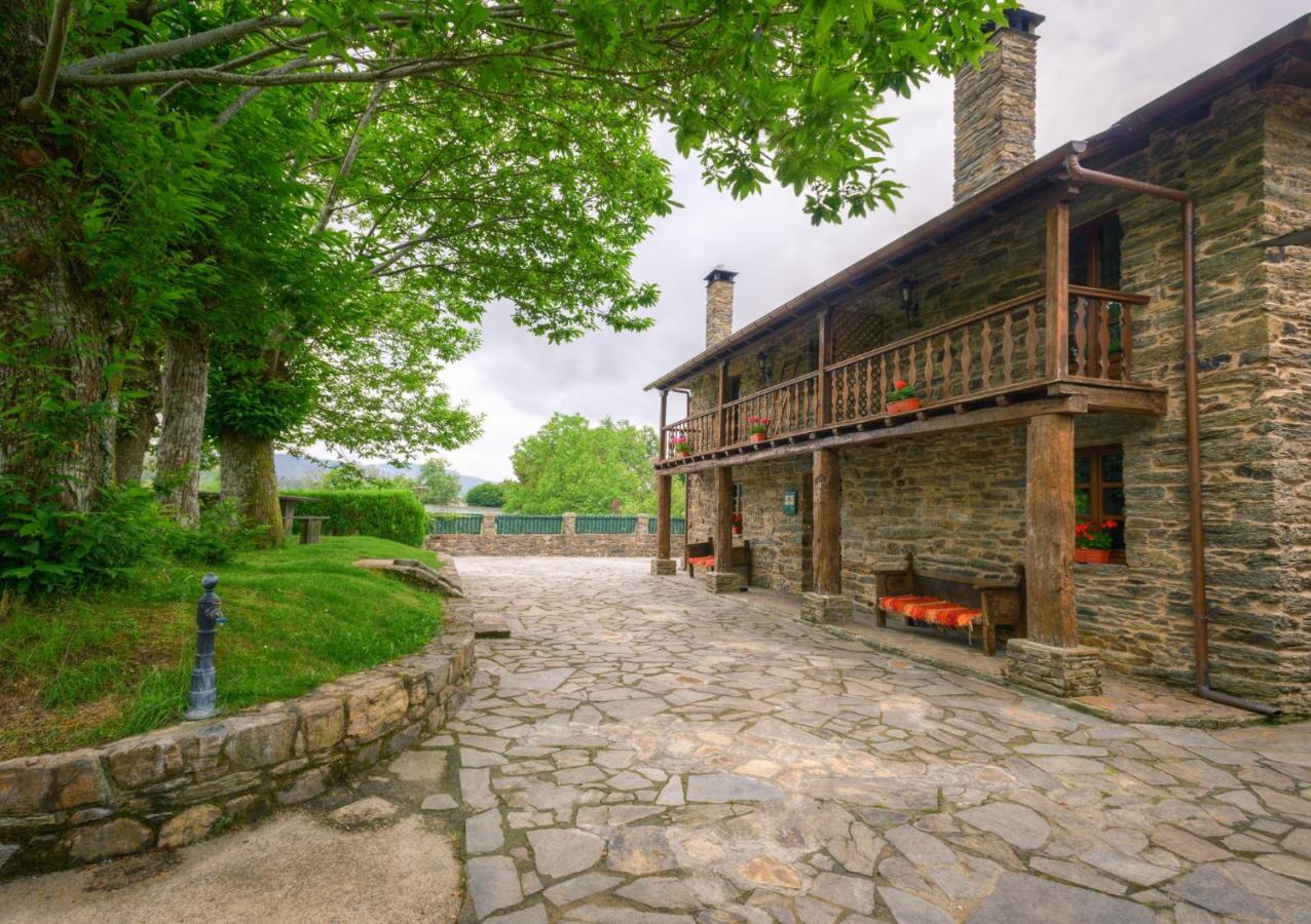 Casa Bouza Guest House Becerreá Eksteriør bilde