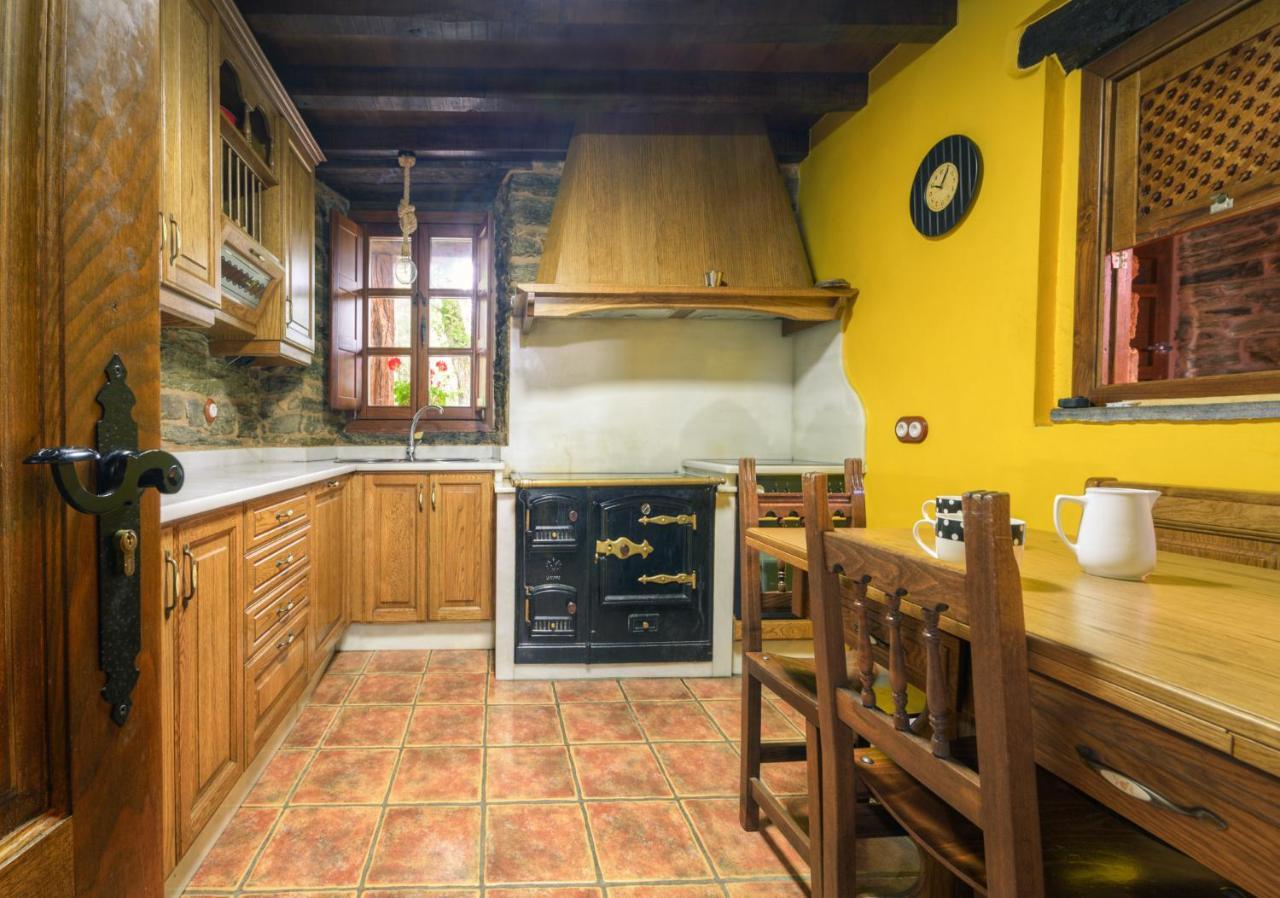 Casa Bouza Guest House Becerreá Eksteriør bilde